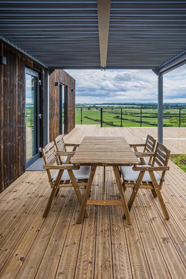 Nowe Domki Deluxe Z Widokiem Na Zatoke Z Basenem I Sauna Oslonino Exterior foto