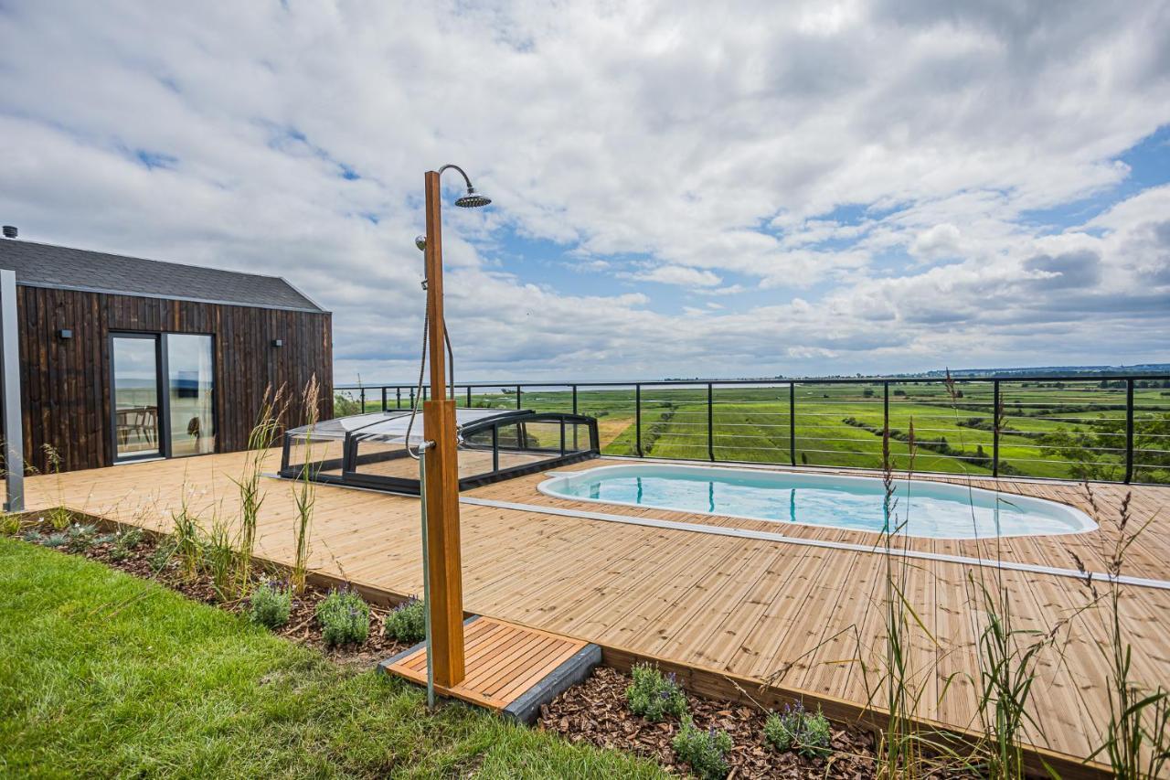 Nowe Domki Deluxe Z Widokiem Na Zatoke Z Basenem I Sauna Oslonino Exterior foto