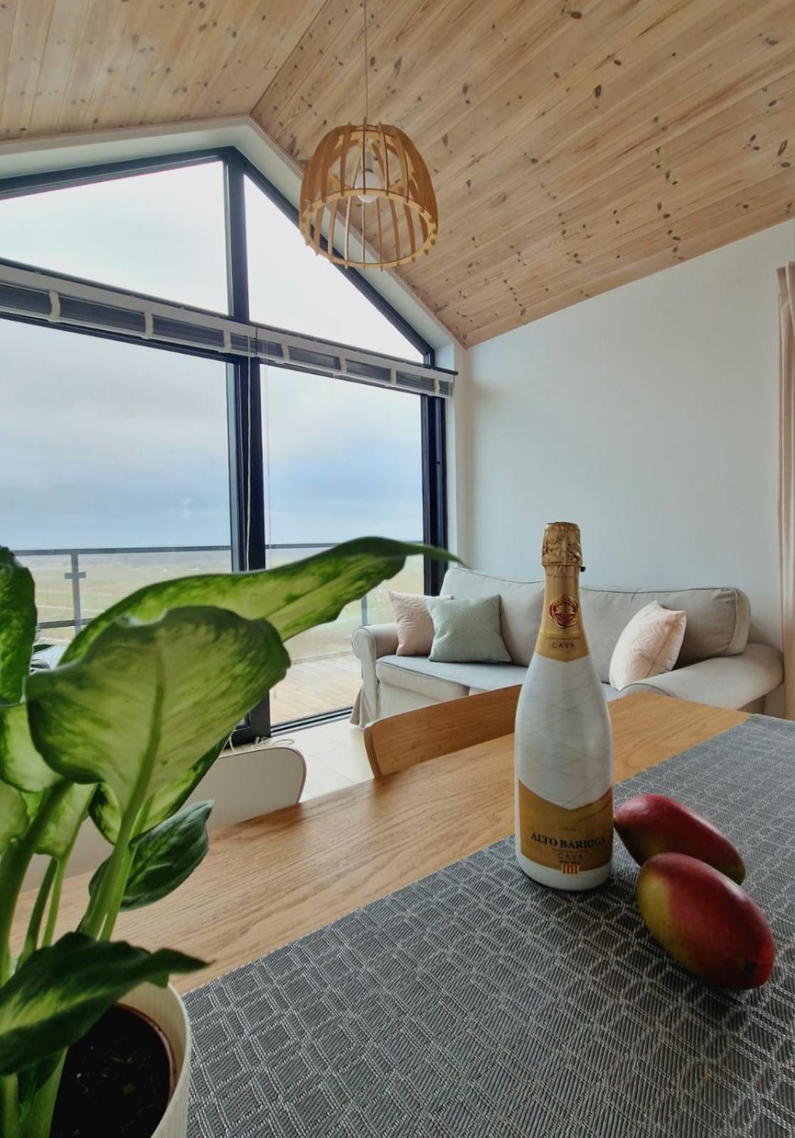 Nowe Domki Deluxe Z Widokiem Na Zatoke Z Basenem I Sauna Oslonino Exterior foto