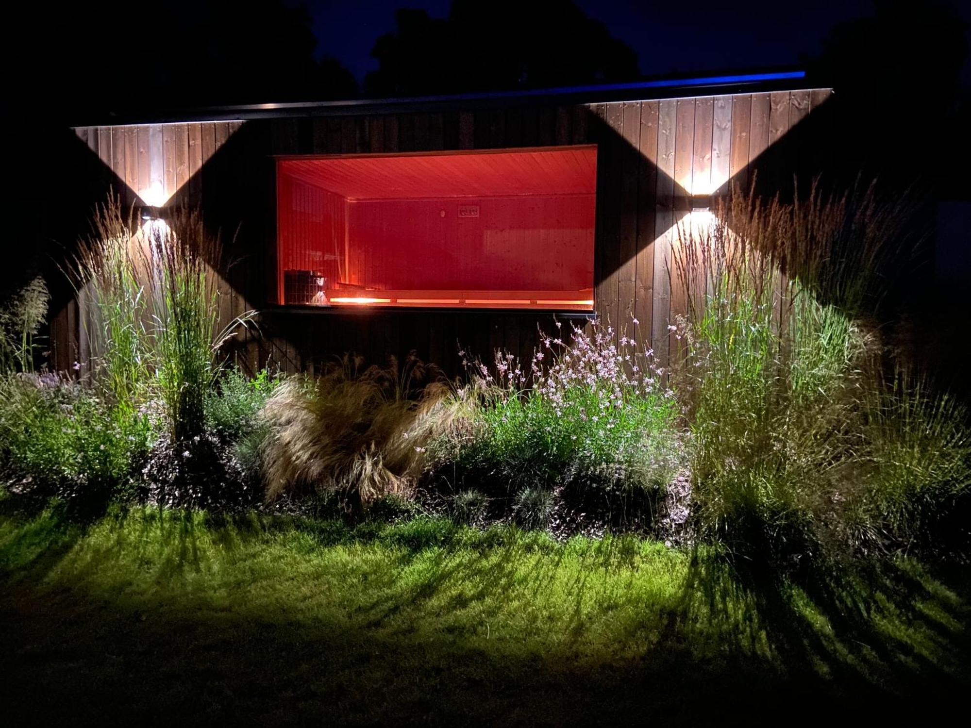 Nowe Domki Deluxe Z Widokiem Na Zatoke Z Basenem I Sauna Oslonino Exterior foto