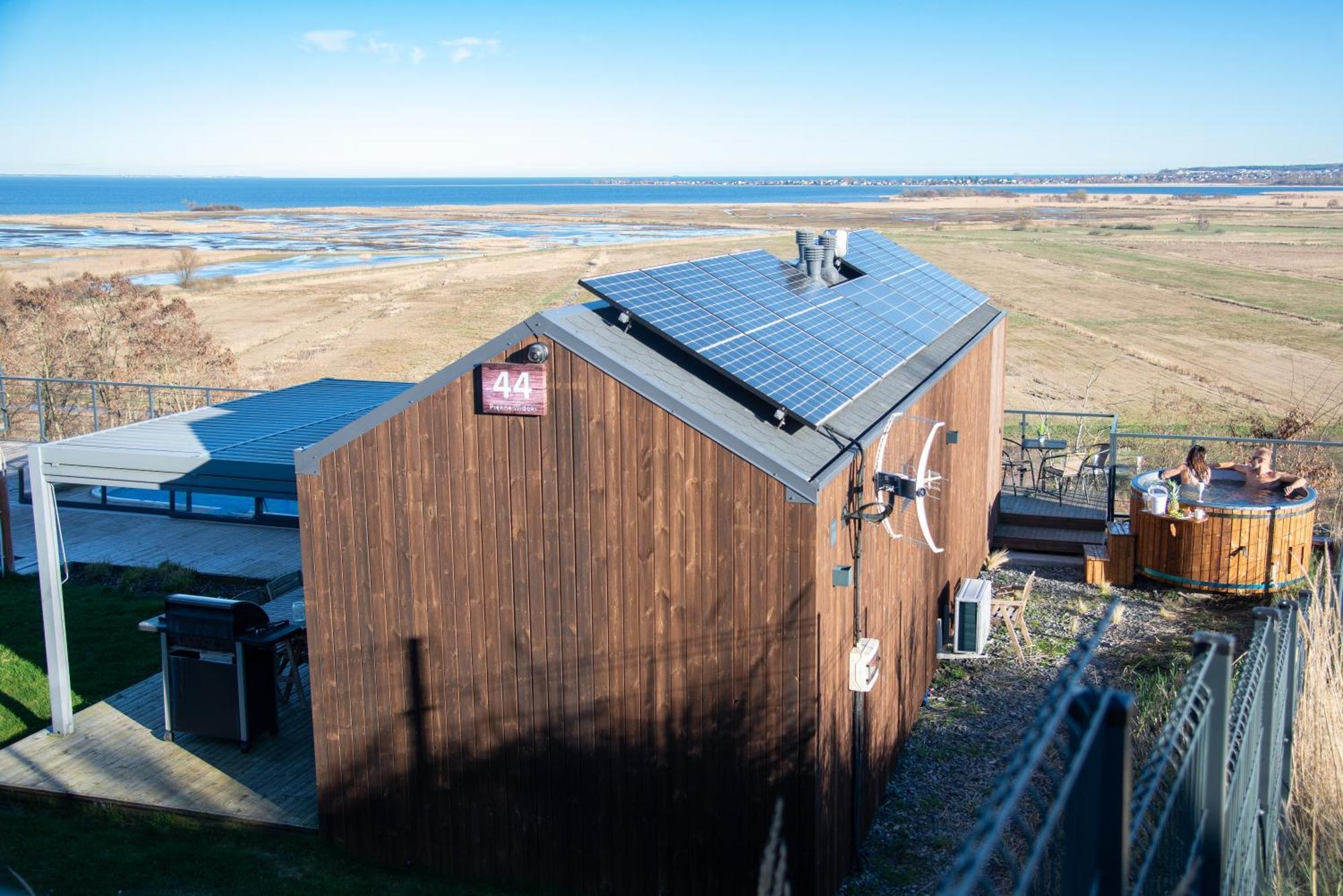 Nowe Domki Deluxe Z Widokiem Na Zatoke Z Basenem I Sauna Oslonino Exterior foto